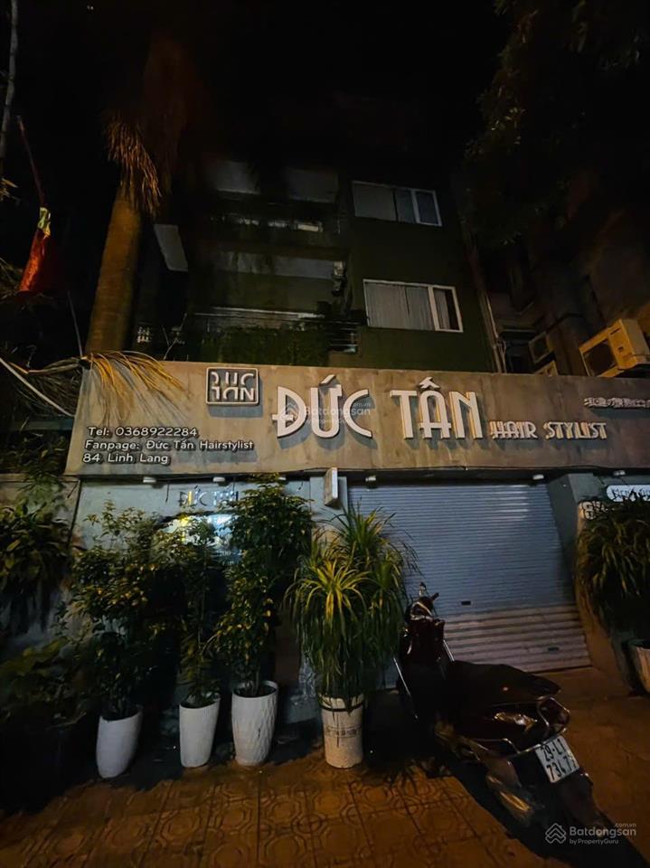 Siêu phẩm phố linh lang 300m2, mặt tiền 8m, call em ngay kẻo lỡ mặt bằng đẹp