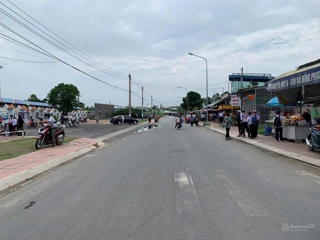 Đất 13,5*50 làm nhà vườn quá đẹp gần cmt8 chợ búng