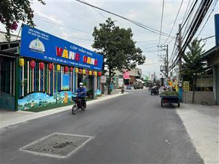 Lô góc 2 mặt tiền thuận giao  0909 036 ***