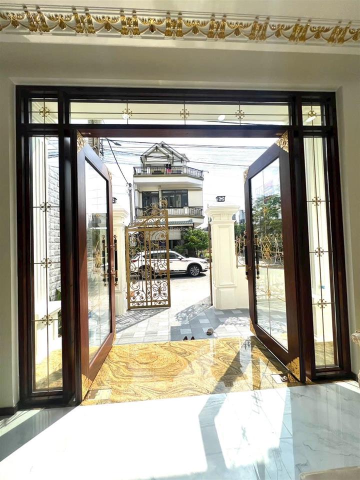 Căn góc 2 mặt tiền quá đẹp an phú  0909 036 ***