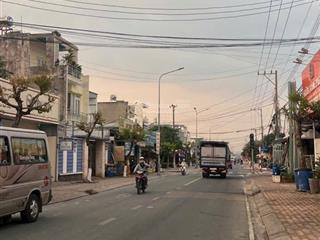 Nhà bình nhâm đường ô tô thoải mái.  0909 036 ***