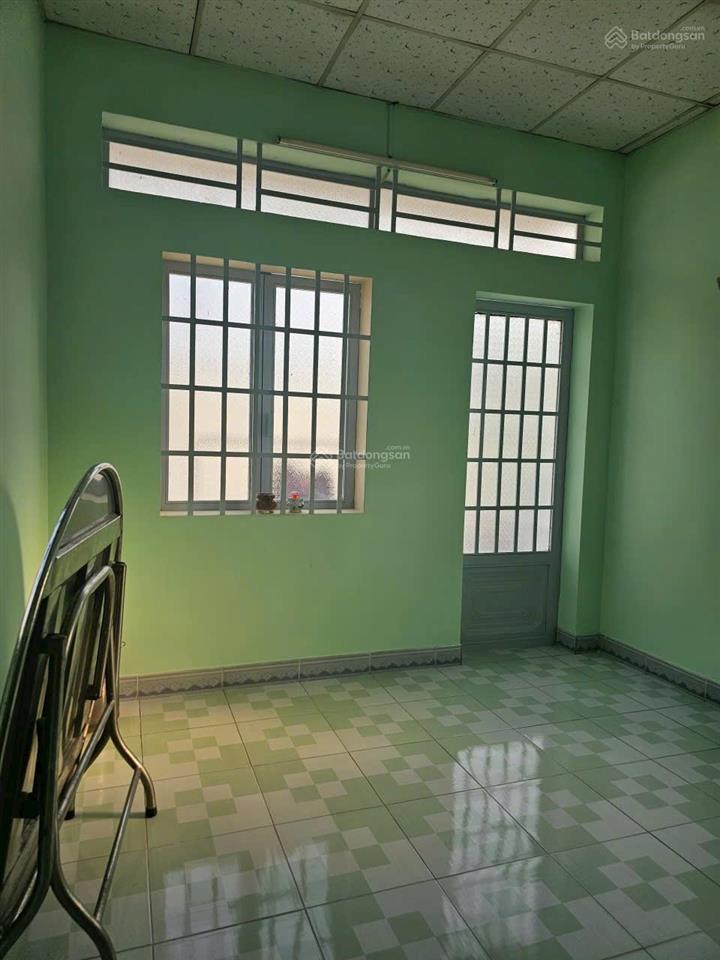 Nhà lầu trung tâm lái thiêu.  0909 036 ***