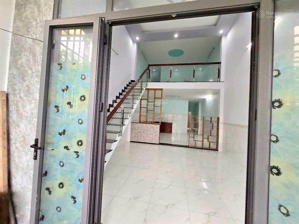 Nhà trung tâm lái thiêu giá 2,29tỷ