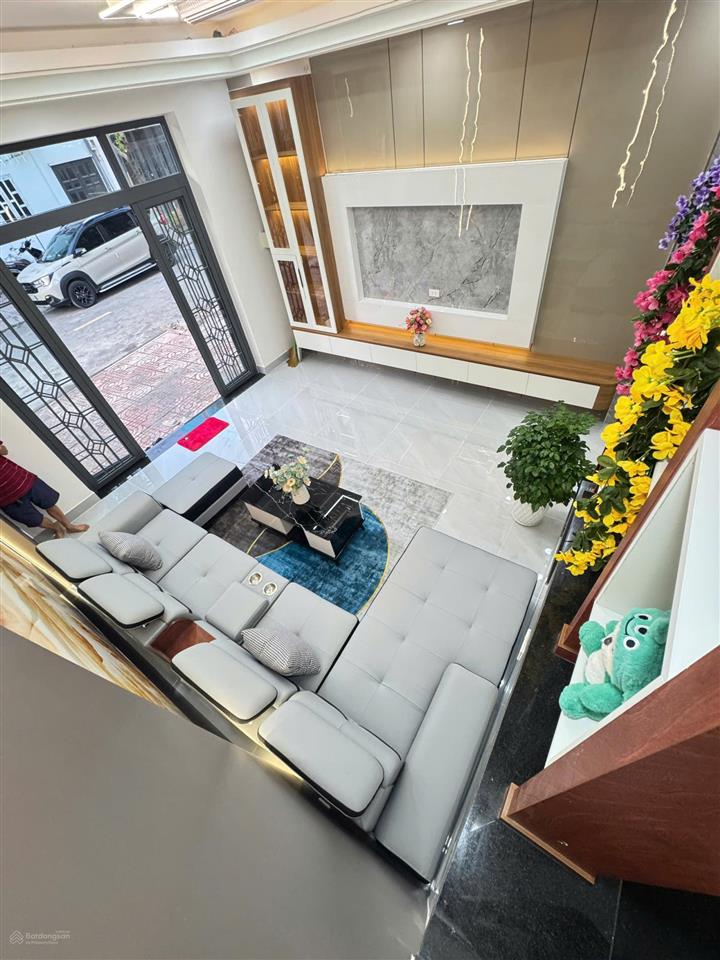 Bán nhà khu osaka thạnh xuân 52, dt 54m2, 4pn, đường lớn 12m, nhà full nội thất