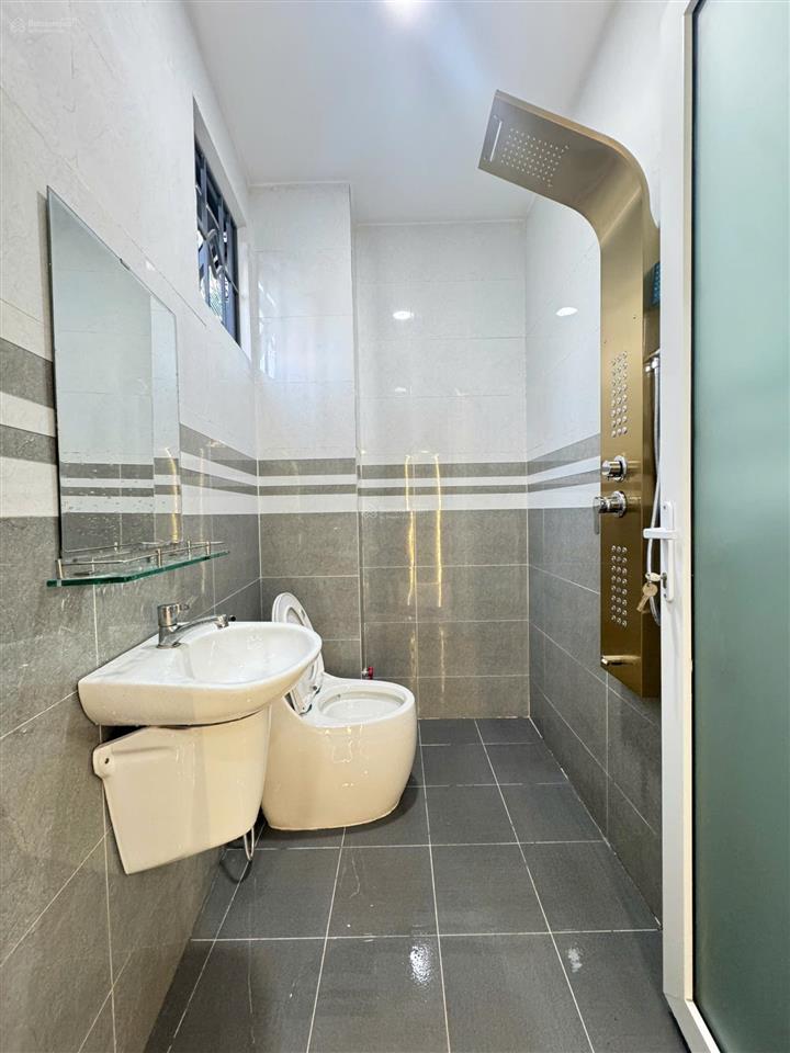 Bán nhà khu osaka thạnh xuân 52, dt 54m2, 4pn, đường lớn 12m, nhà full nội thất