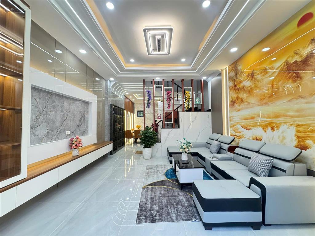 Bán nhà khu osaka thạnh xuân 52, dt 54m2, 4pn, đường lớn 12m, nhà full nội thất