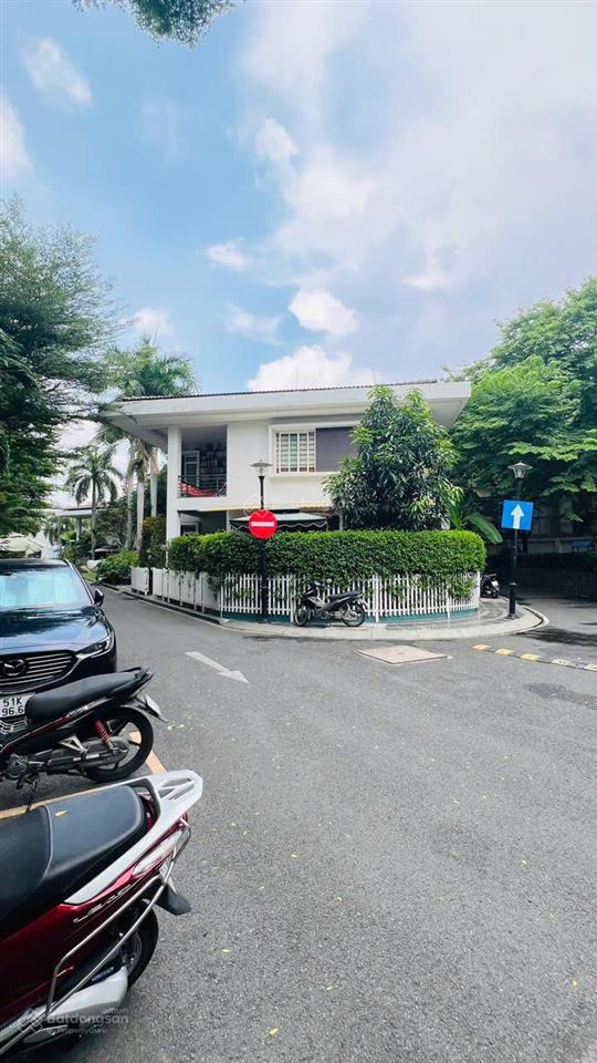 Bán biệt thự đơn lập hiếm có khó tìm hado garden villas  compound an ninh 24/24. giá chỉ 89 tỷ