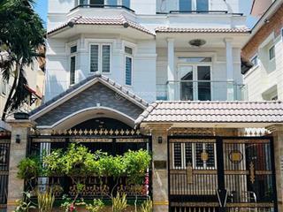 Bán nhà mặt tiền 250m2 hầm 4 tầng nổi him lam 6a, giá thỏa thuận, 8pn. giá chưa đến 200tr/m2 đất.