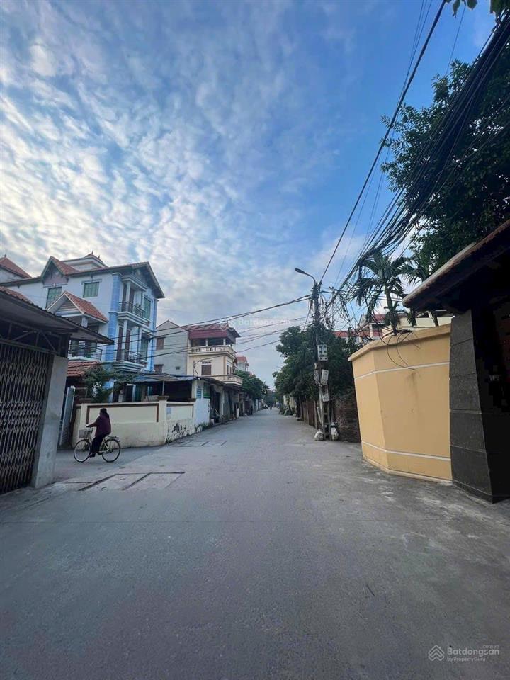 Cho thuê biệt thự 4 tầng  vị trí đẹp đông anh, gần kcn bắc thăng long