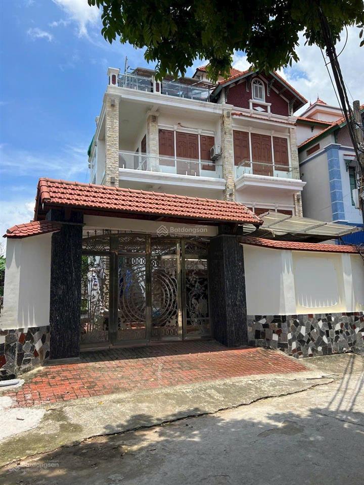Cho thuê biệt thự 4 tầng  vị trí đẹp đông anh, gần kcn bắc thăng long