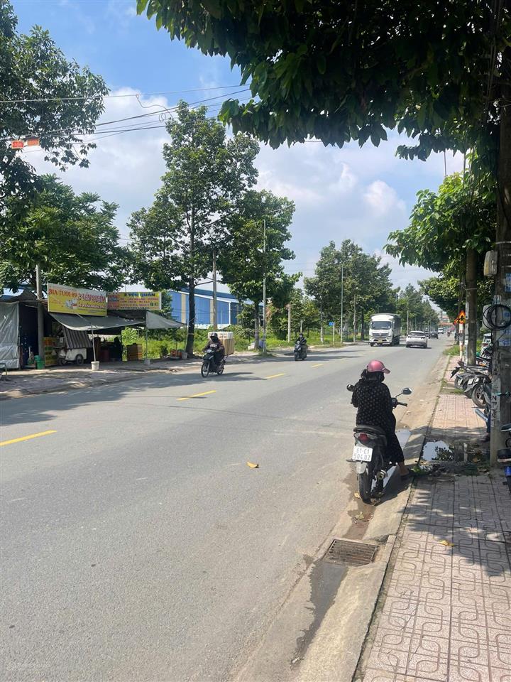 Bán nhà mặt tiền kinh doanh đường phạm văn diêu 200m2 (p. biên hòa) chỉ 5,8 tỷ