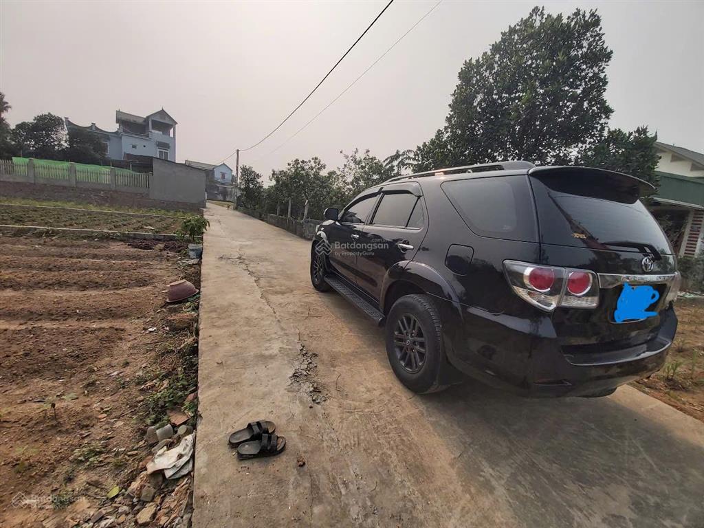 Cần bán đất tại thôn 2 xã phú cát, hà nội, full thổ cư