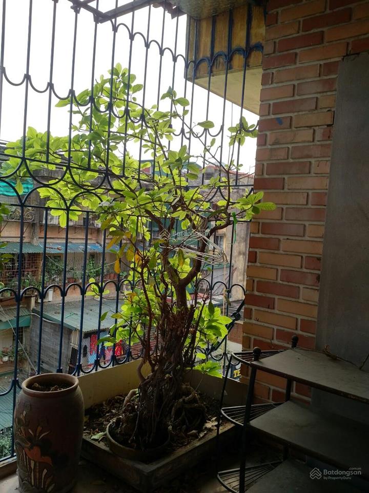 Căn hộ tập thể 103m2 (không cơi nới), mặt ngõ 12 láng hạ, phường giảng võ