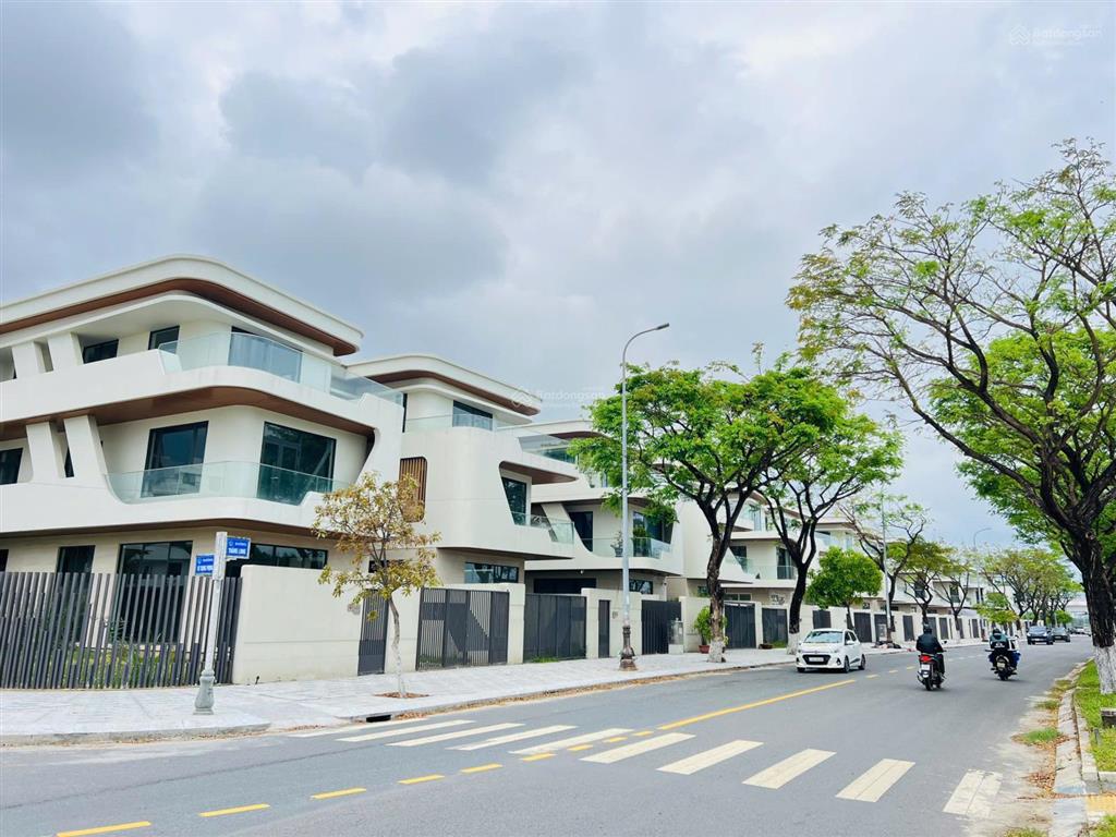 Căn biệt thự shb duy nhất mặt sông hàn 300m2 vị trí có 102 tại dự án  quý nhà đầu tư là thắng
