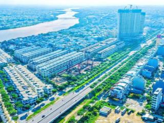 Giảm hơn 1tỷ  bán căn shophouse 4,5tầng  đ.hóa sơn 9 đối diện 2 tòa căn hộdòng tiền tốt nhất khu