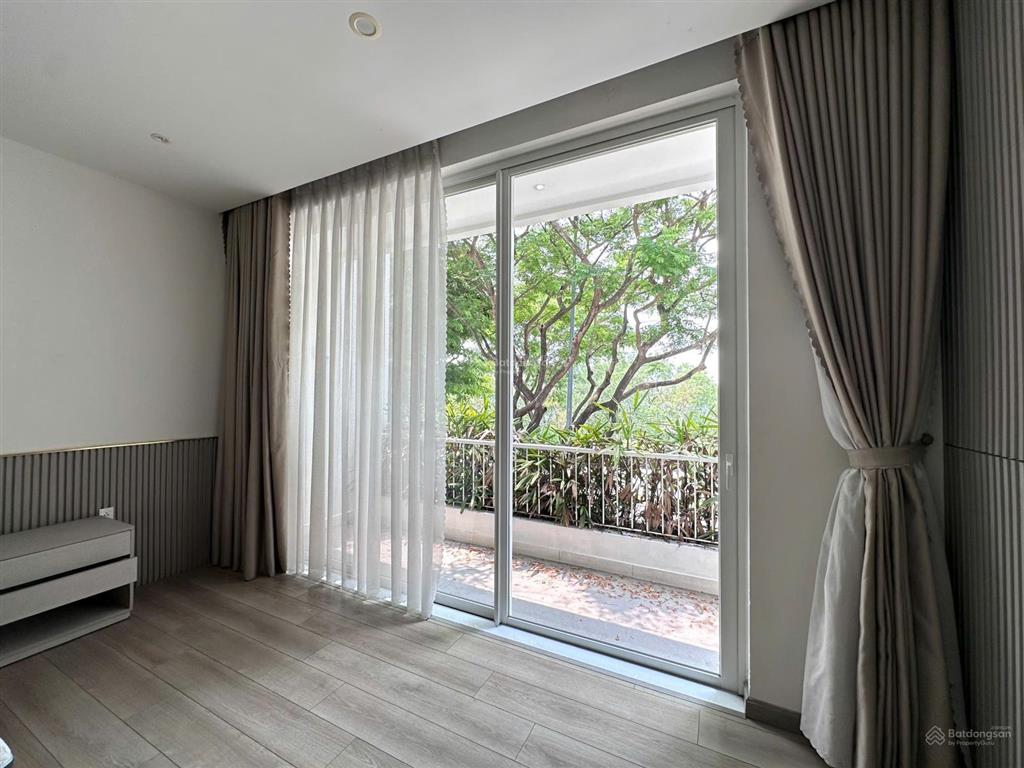 Bán gấp căn biệt thự thăng long 150m2 ngang 7m đ.16m hướng đông nam  3tầng full nội thất cao cấp