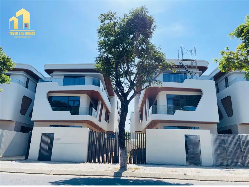Cả thị trường duy nhất và độc nhất k có căn thứ 2, 330.9m2  3,5 tầng biệt thự sang nhất ven sông