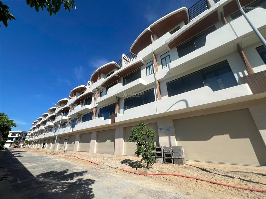 Shb nguyễn lộ trạch dt 109,2m²  dtsd 430m hướng đông nam cơ hội sở hữu căn nổi bật  giá tốt
