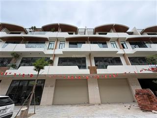 Bán căn 4,5tầng giá cực rẻ nhất khu, dtsd 390m  đ. hóa sơn 8, đường 11,5m, cách sông hàn 100m