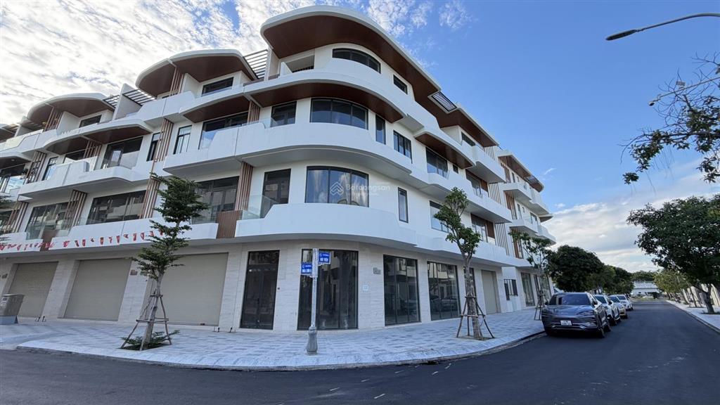 Căn 4,5 tầng góc siêu phẩm tại shb  177m2 dtsd 643m2, giá cực rẻ cho nhà đầu tư  0931 975 ***