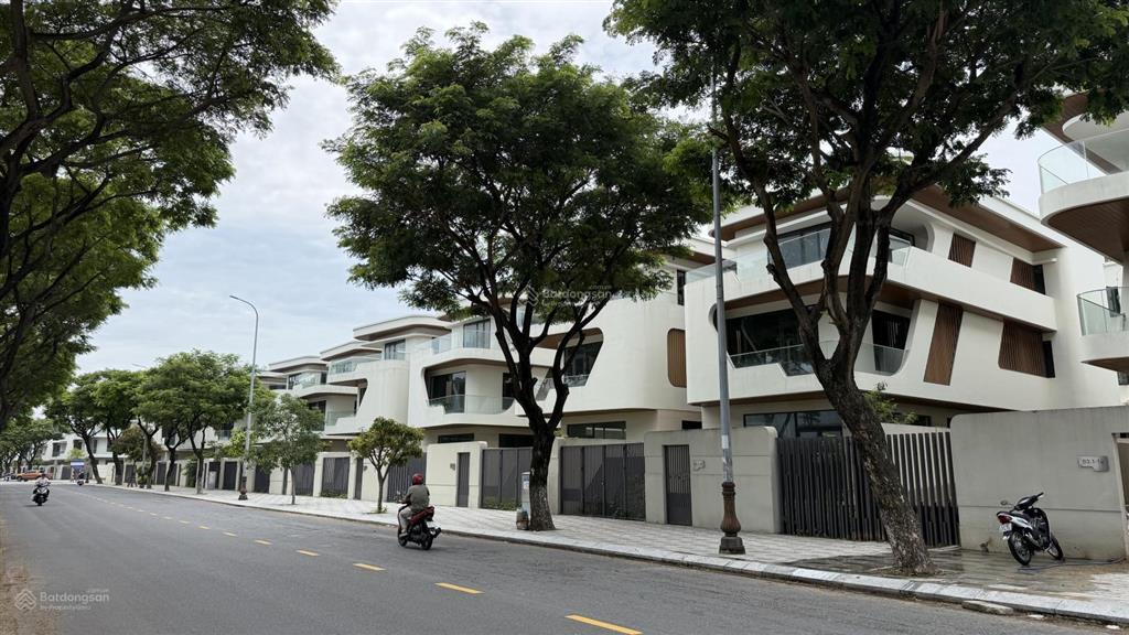 Căn shophouse shb 13 tỷ  hóa sơn 8  dt 99m2  giá siêu tốt còn thương lượng  cực tốt