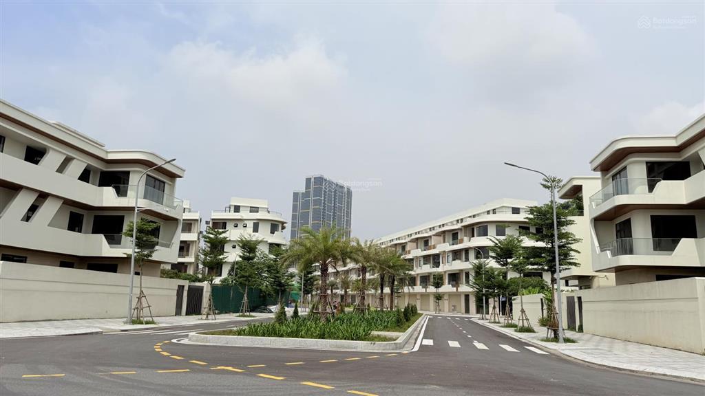 Căn shophouse shb 13 tỷ  hóa sơn 8  dt 99m2  giá siêu tốt còn thương lượng  cực tốt