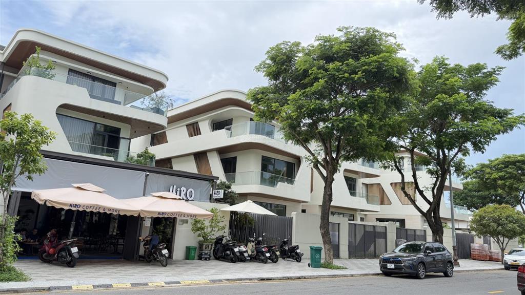 Căn shophouse shb 13 tỷ  hóa sơn 8  dt 99m2  giá siêu tốt còn thương lượng  cực tốt