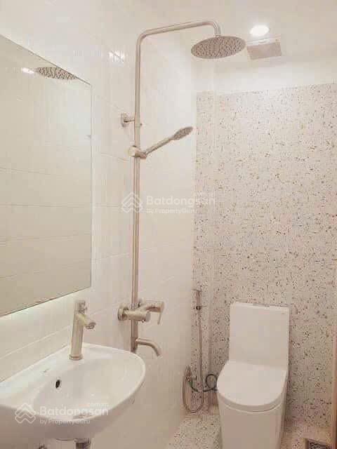 Bán nhà 2 tầng, kiệt nguyễn phước nguyên, hía hợp lý.