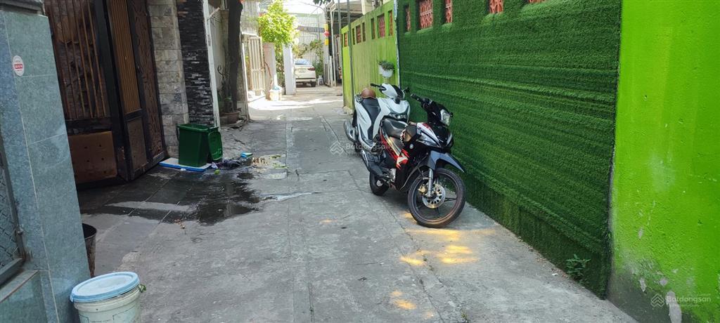 Bán nhà cấp 4, dt 103m2, cách đường tôn đản 30m