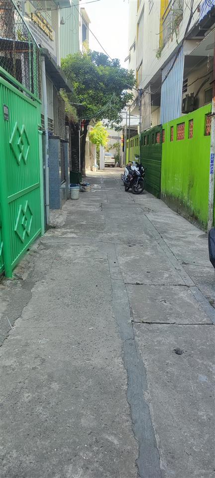 Bán nhà cấp 4, dt 103m2, cách đường tôn đản 30m