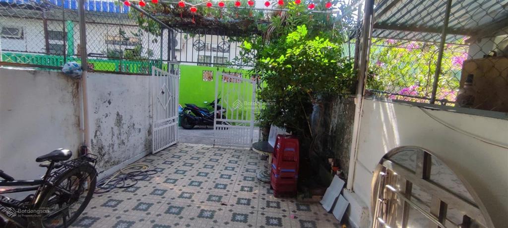 Cho thuê nhà cấp 4, rộng 103 m2, cách đường tôn đản 30 m
