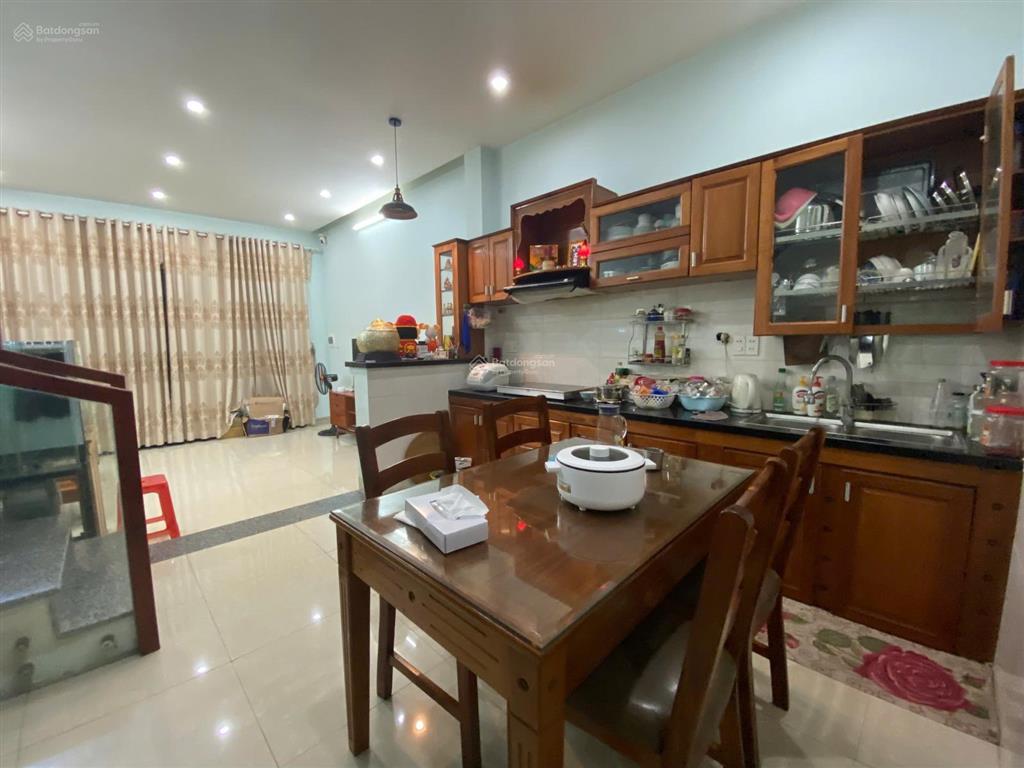 Cho thuê nhà 2 tầng, kiệt ô tô huỳnh ngọc huệ, thanh khê, đà nẵng