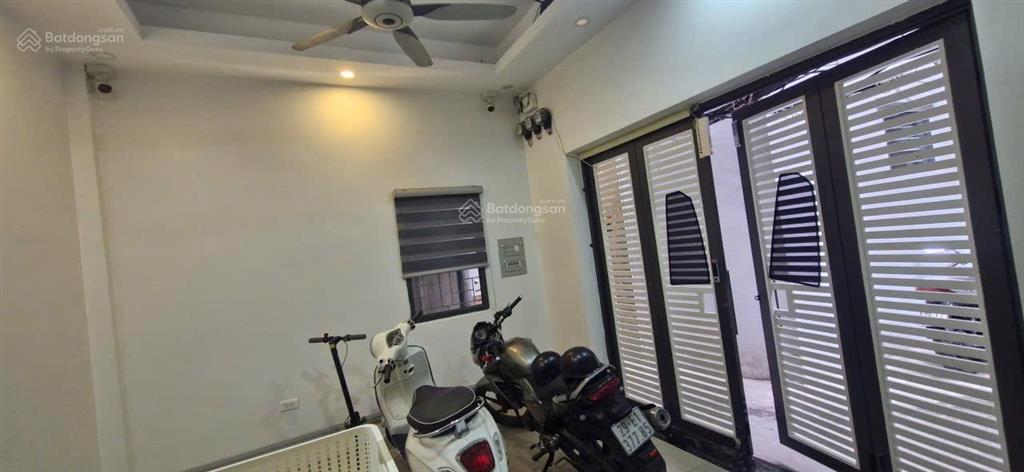 Bán nhà phố chợ khâm thiên mặt ngõ thông kd nhỏ sẵn nhà đẹp 4 tầng sổ riêng 34.3m2 giá 6.2 tỷ có tl