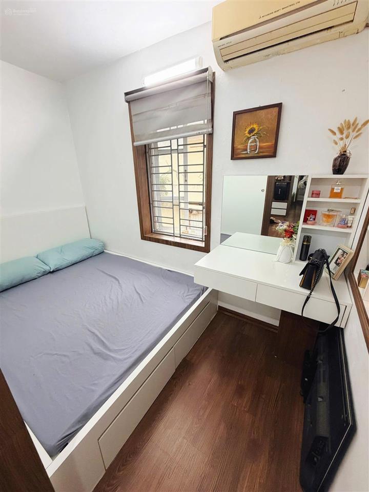 Nhà tập thể phương mai sổ đỏ 41m2 thực tế 80m2 công năng 03 ngủ 02 vệ sinh có thể cơi thêm 4.75 tỷ