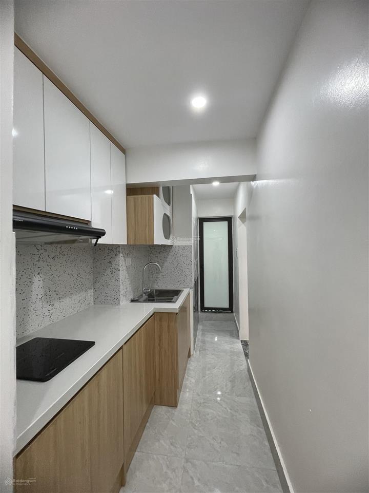 Bán căn tập thể mới đẹp tầng 3 phố quỳnh mai sổ đỏ riêng 54/120m2 đầy đủ công năng giá 5.3 tỷ