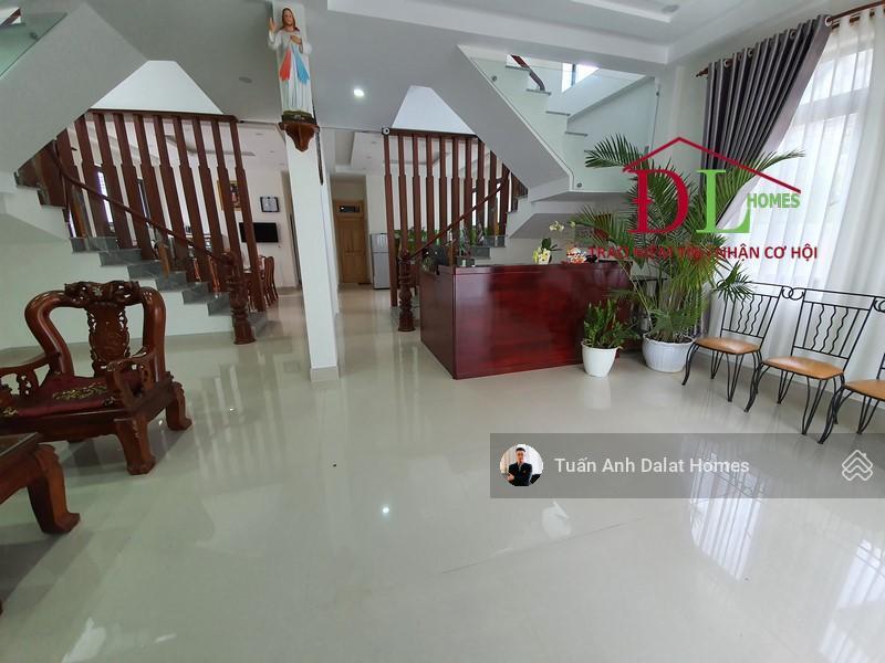 Bán biệt thự kqh an sơn đà lạt 14 phòng 410m² mặt tiền 12m, sân rộng, giá 19,5 tỷ