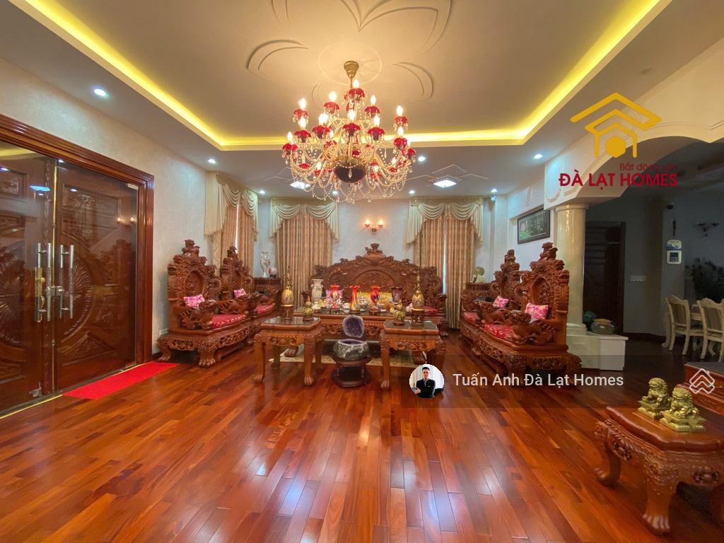 Bán villa tân cổ điển 2 mặt tiền khu đồi trà sát sân golf đồi cù view đẹp không che chắn