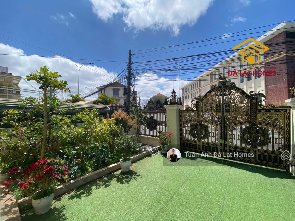 Bán villa tân cổ điển 2 mặt tiền khu đồi trà sát sân golf đồi cù view đẹp không che chắn