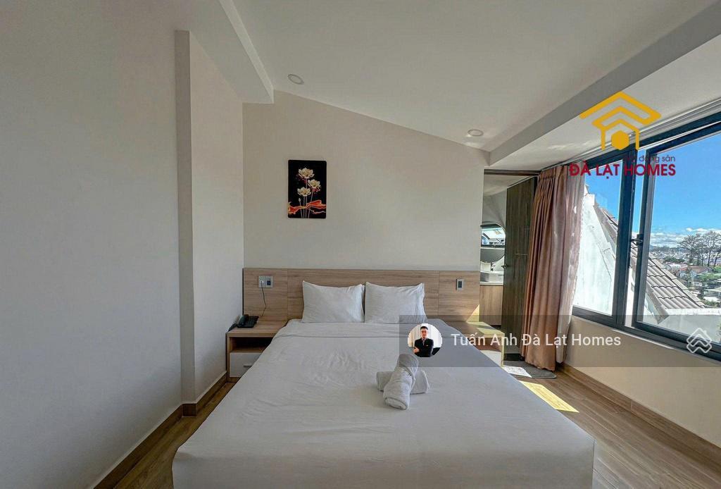 Bán khách sạn lê hồng phong đà lạt thiết kế đẹp, có thang máy 13 phòng full nội thất đã hoàn công