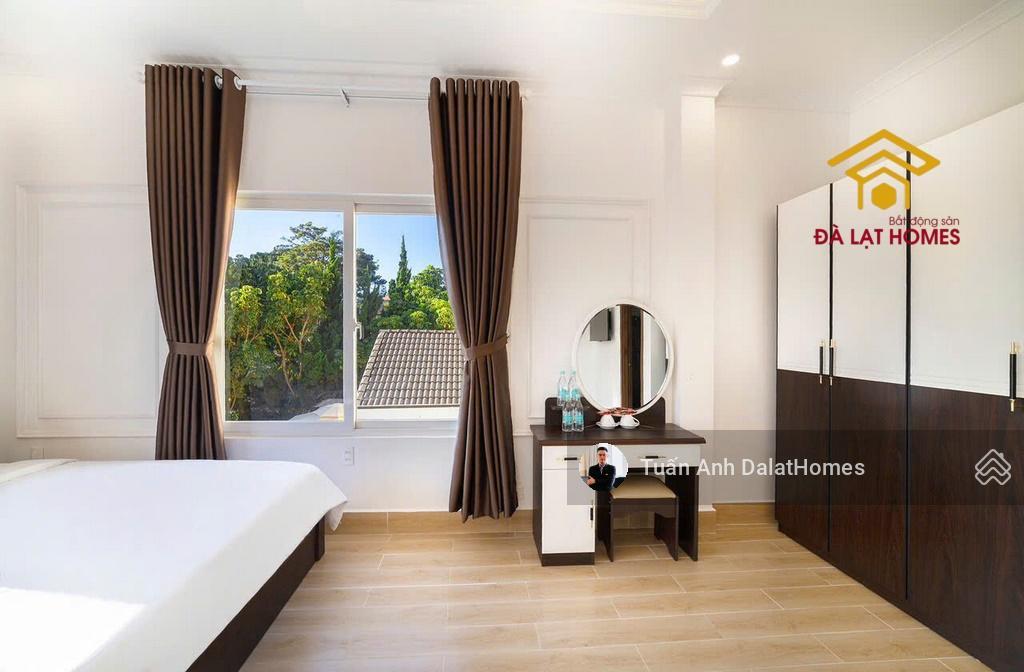 Bán khách sạn mặt tiền triệu việt vương đà lạt hơn 1700m2 dt sàn, 33 phòng, sát dinh bảo đại