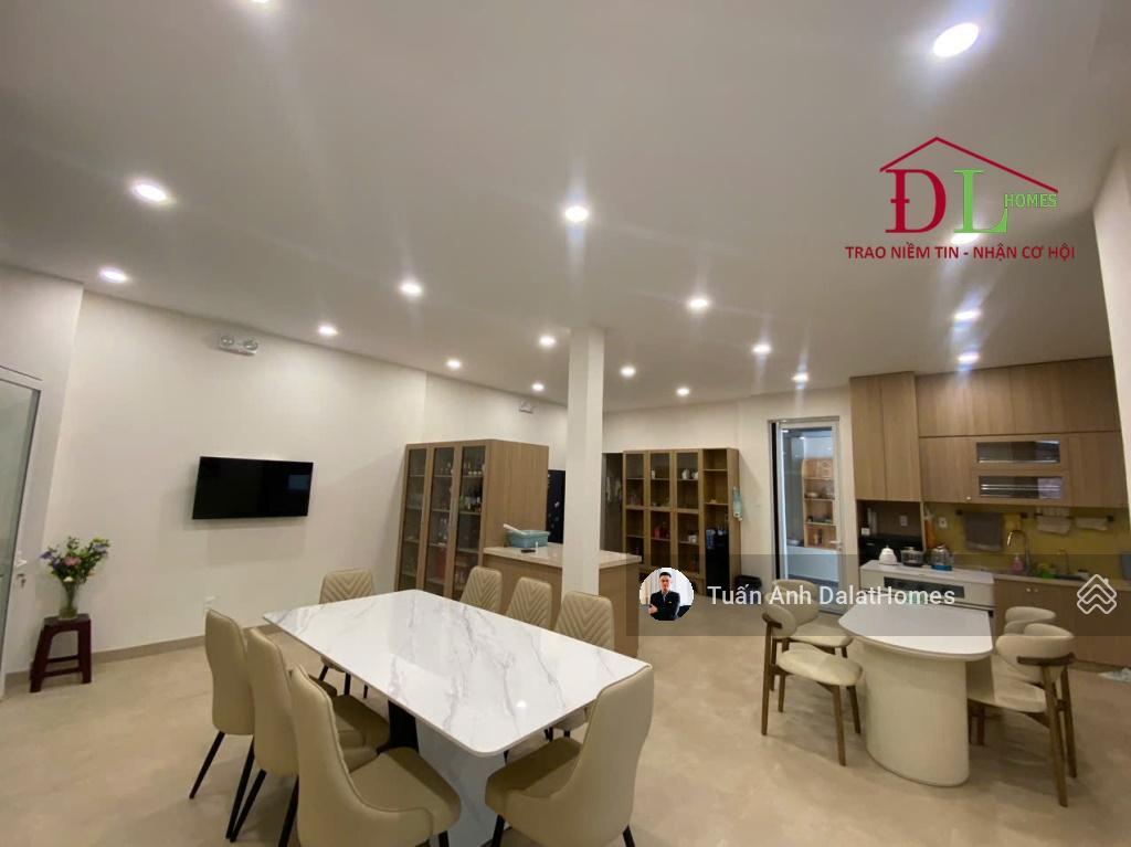 Bán biệt thự cô giang đà lạt gần hồ xuân hương view khu biệt thự cổ, cảnh quan đậm chất đà lạt