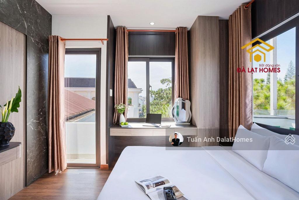 Bán khách sạn bà triệu đà lạt, tc 3 sao doanh thu 400  500 triệu/tháng cách hồ xuân hương 500m