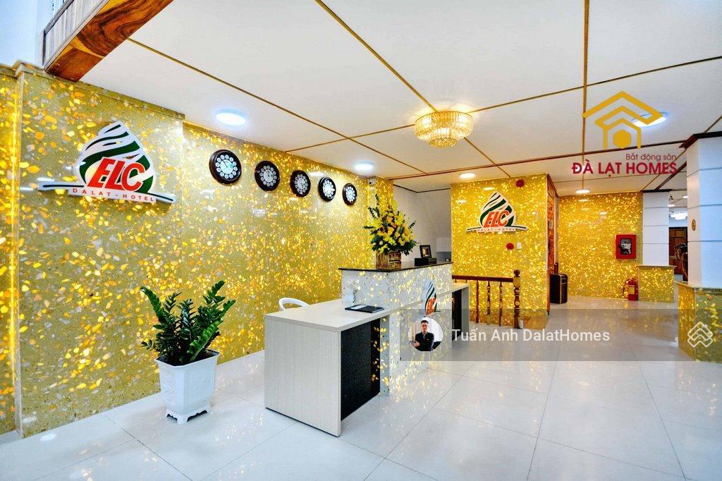 Bán khách sạn bà triệu đà lạt, tc 3 sao doanh thu 400  500 triệu/tháng cách hồ xuân hương 500m