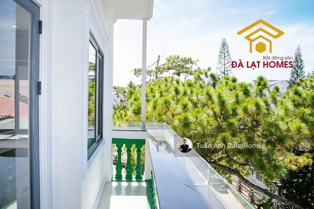 Bán khách sạn bà triệu đà lạt, tc 3 sao doanh thu 400  500 triệu/tháng cách hồ xuân hương 500m