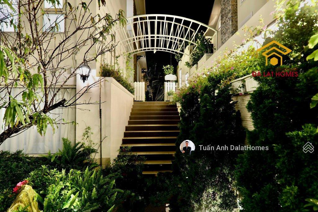 Bán biệt thự đồi dic an sơn đà lạt, 422m² ngang 16m hoàn công thang máy nội thất cao cấp