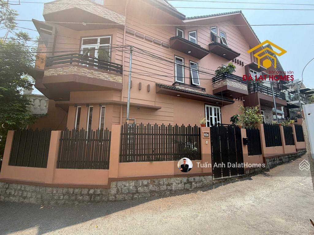 Cách hồ xuân hương chỉ 200m biệt thự hồ tùng mậu sau lưng quảng trường ngắm view hồ siêu hiếm 16 tỷ