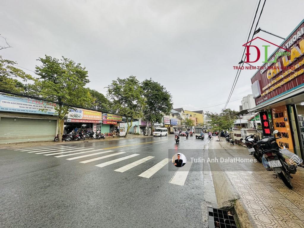 Bán đất lô góc 2 mặt tiền phan chu trinh đà lạt 310m² thực tế, mặt tiền rộng 16m thế thoải lợi hầm