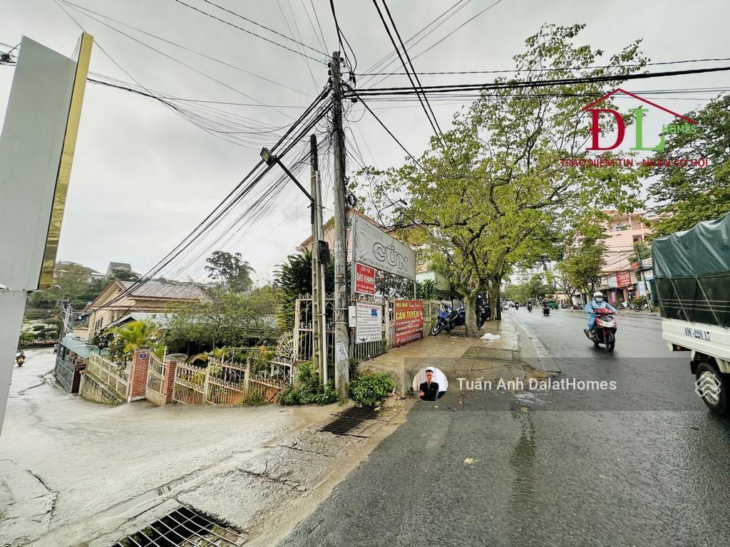 Bán đất lô góc 2 mặt tiền phan chu trinh đà lạt 310m² thực tế, mặt tiền rộng 16m thế thoải lợi hầm
