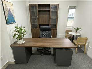 Văn phòng cho giám đốc sẵn bàn ghế trọn gói 03 triệu  tặng 01 bảng tên