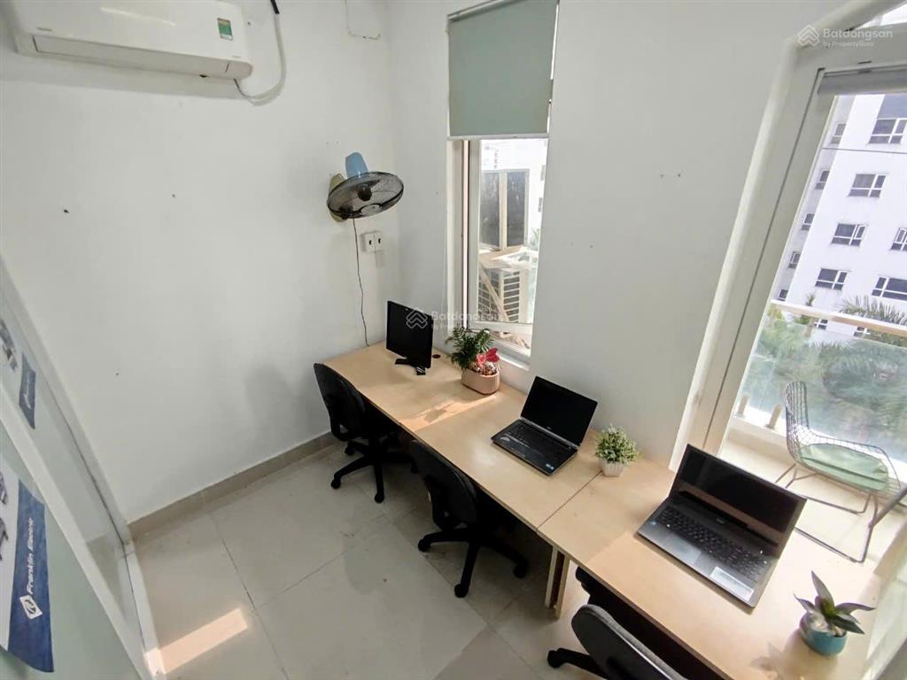 Văn phòng riêng giá trọn gói 3 triệu có cửa sổ, sẵn bàn ghế vào làm ngay